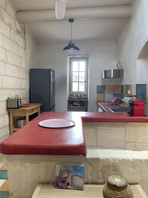 "L'Artistique" Centre Arles Fondation Van Gogh Екстериор снимка